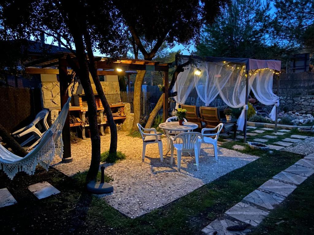 Desconexion Y Paz, Cabana En La Sierra Albalate De Zorita エクステリア 写真